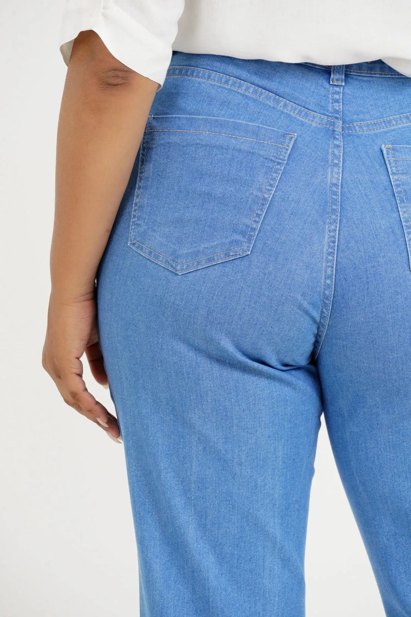 Calça Mom Plus Size Letícia Strass Jeans