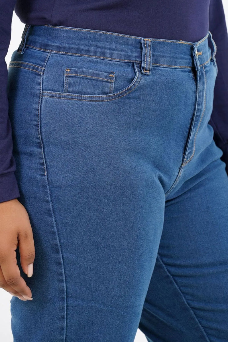 Calça Reta Cropped Plus Size Espanha Jeans