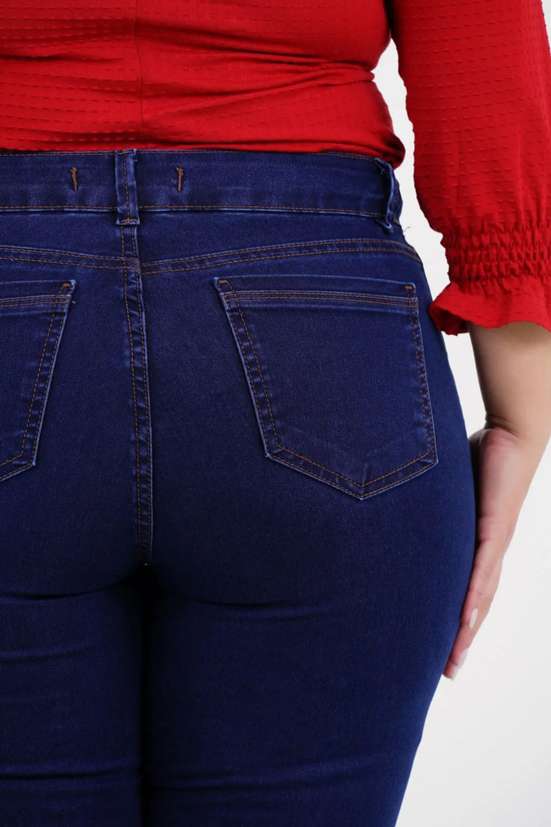 Calça Reta Plus Size Conquista Jeans